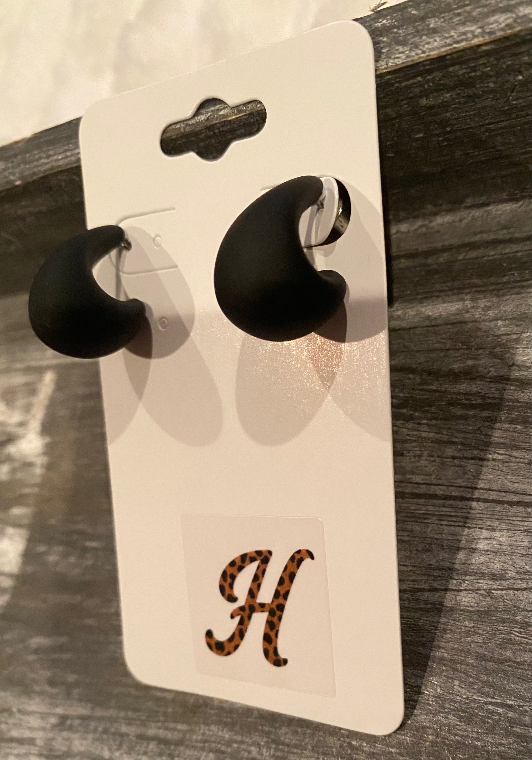 Teardrop Earrings in Matte Black