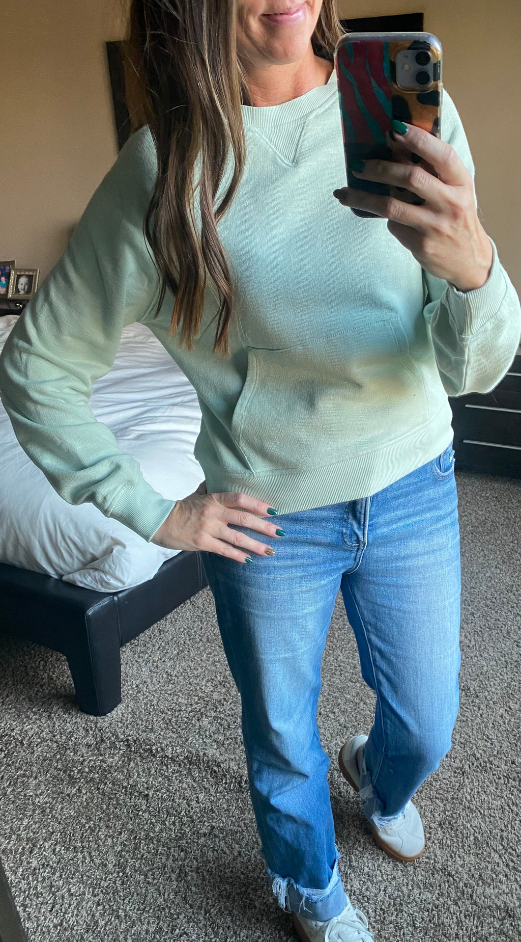 Raglan Sleeve Pocket Sweatshirt