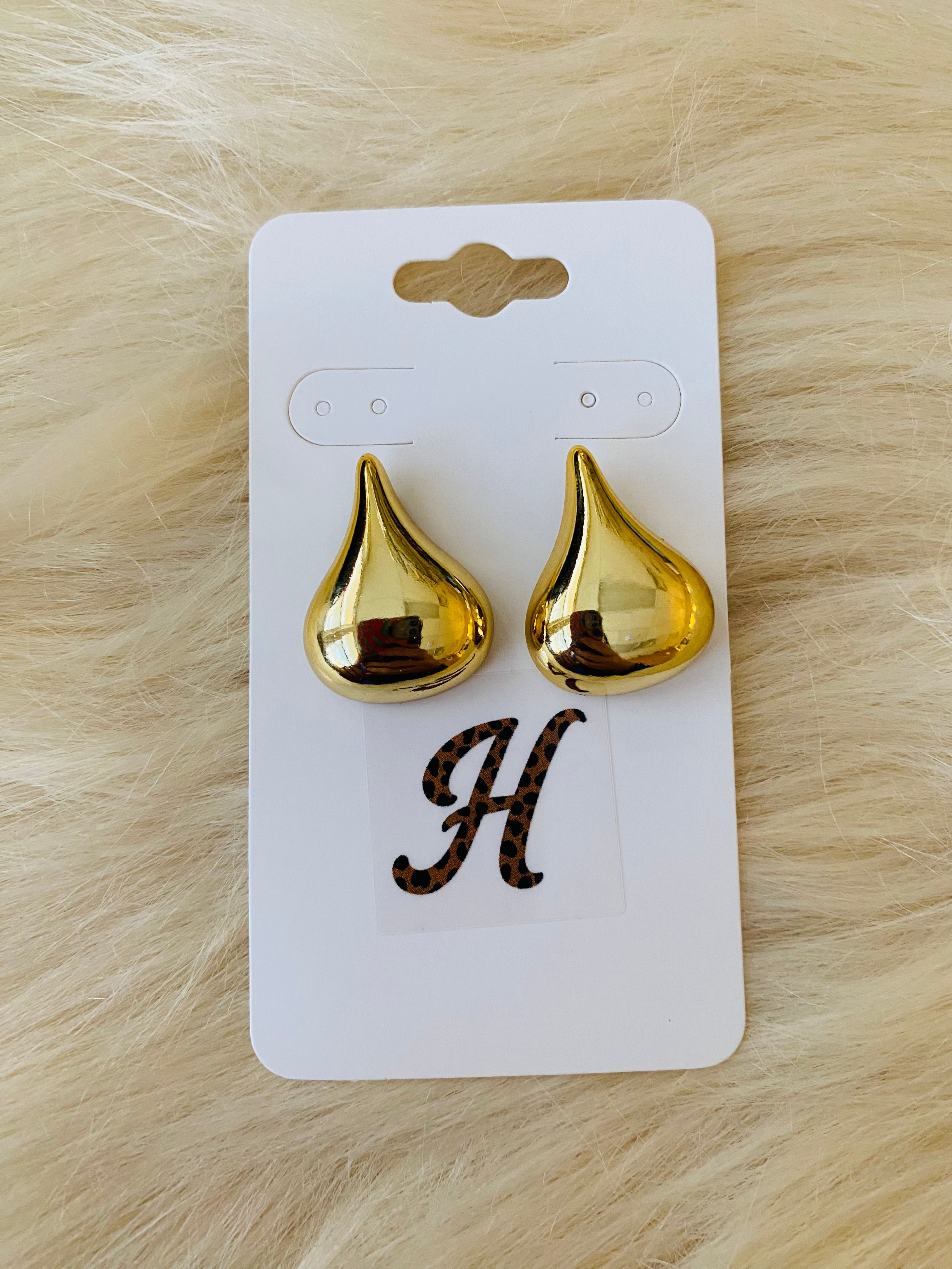 Lightweight Gold Tear Earrings