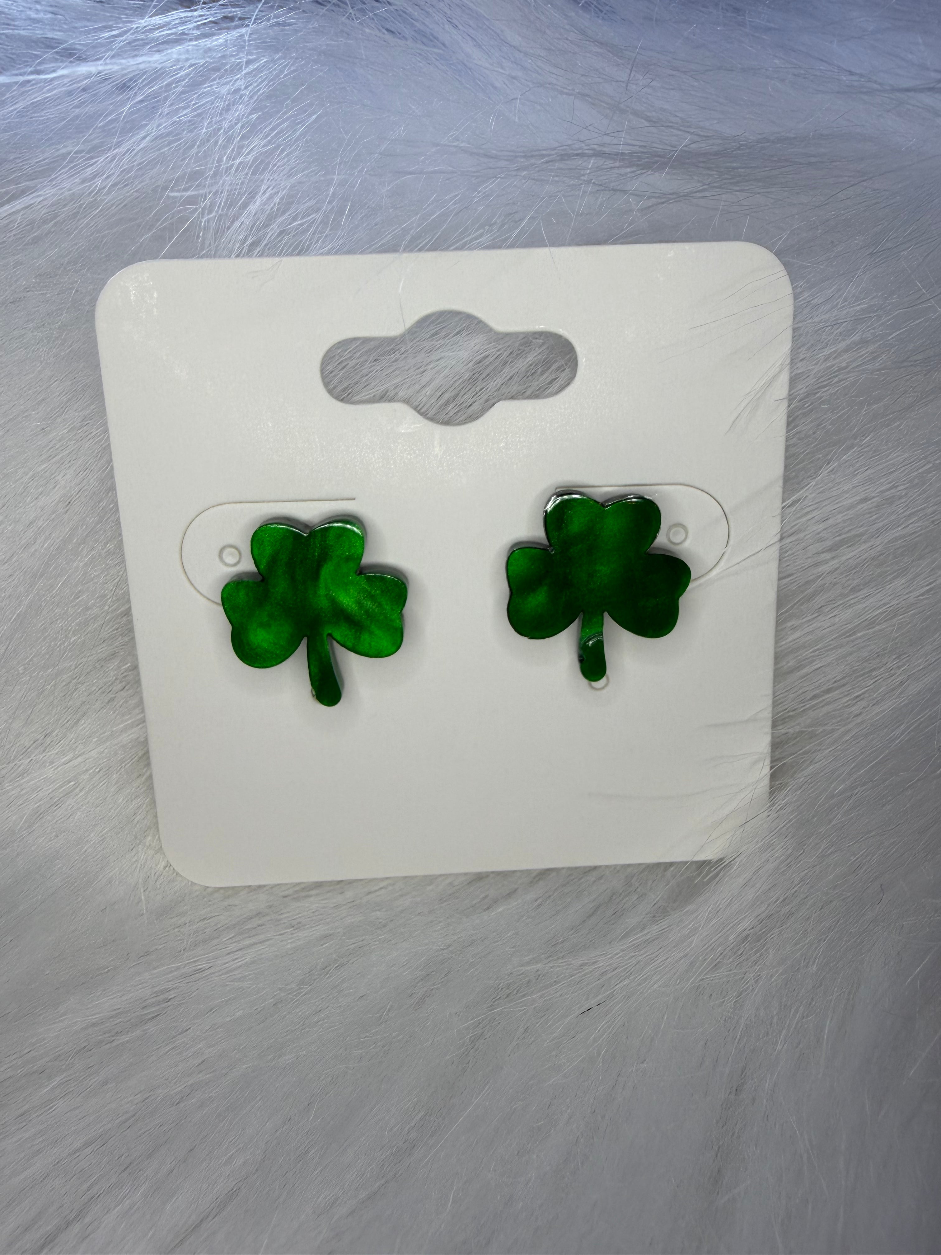 Solid Green Clover Studs