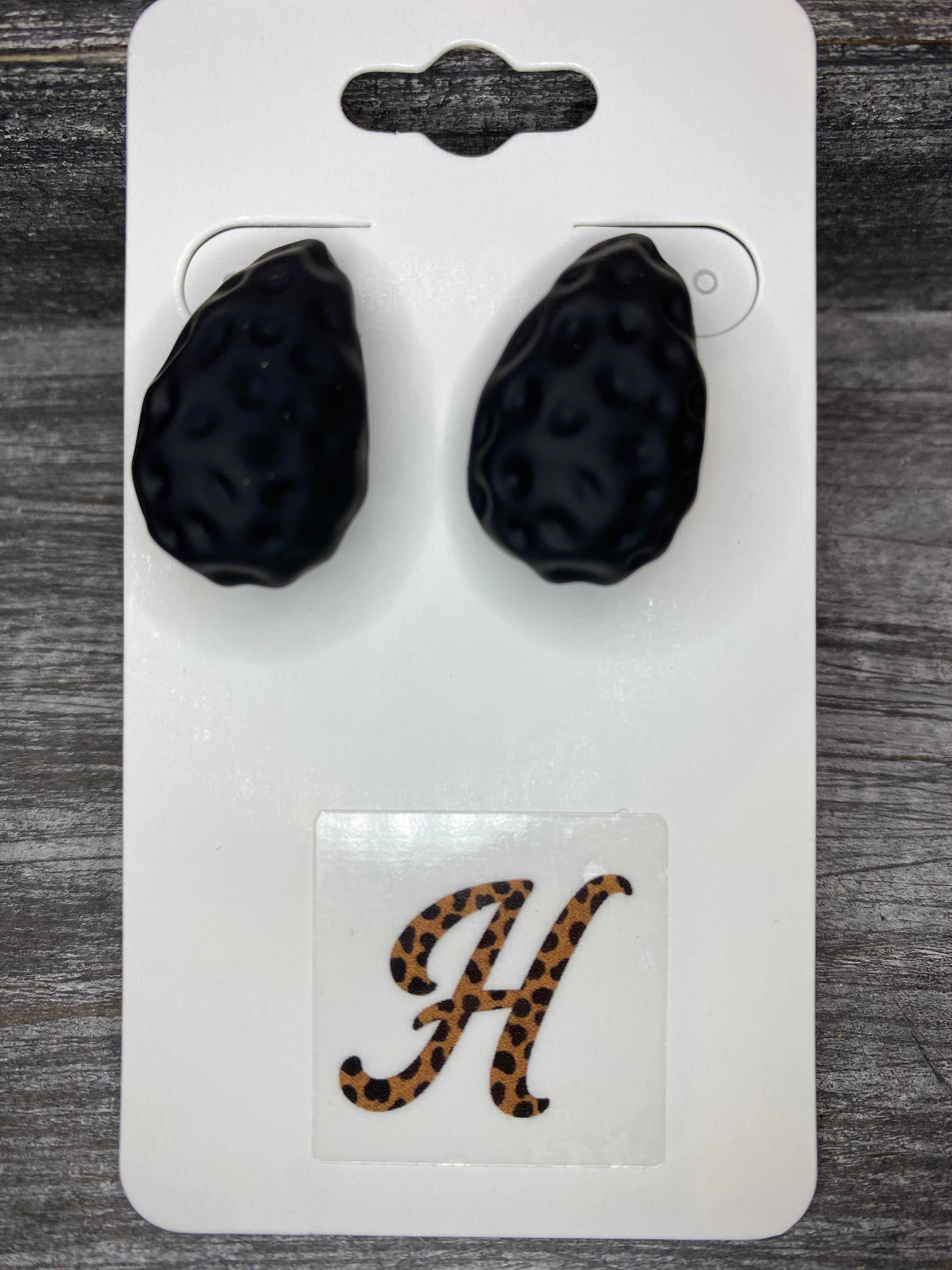 Teardrop Earrings in Black